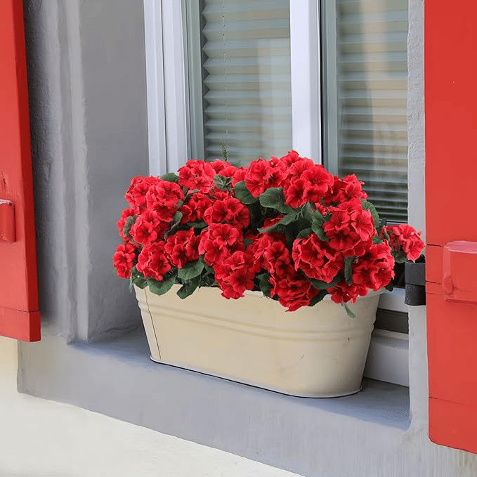 🌸 Lush, UV-Resistant Artificial Geraniums – Real Look, No Maintenance! 🌞🏡