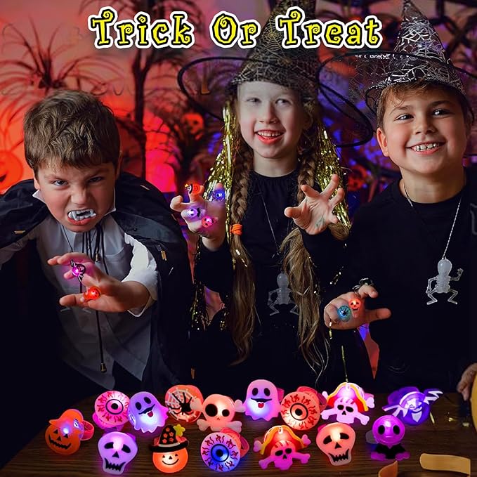 🔥🎃Spooky Season Hot Sale 50% OFF:＄19.99‼️✨LED Light Halloween Glowing Ring 💍| Flashing Light‑Up Party Favor for Halloween Night👻