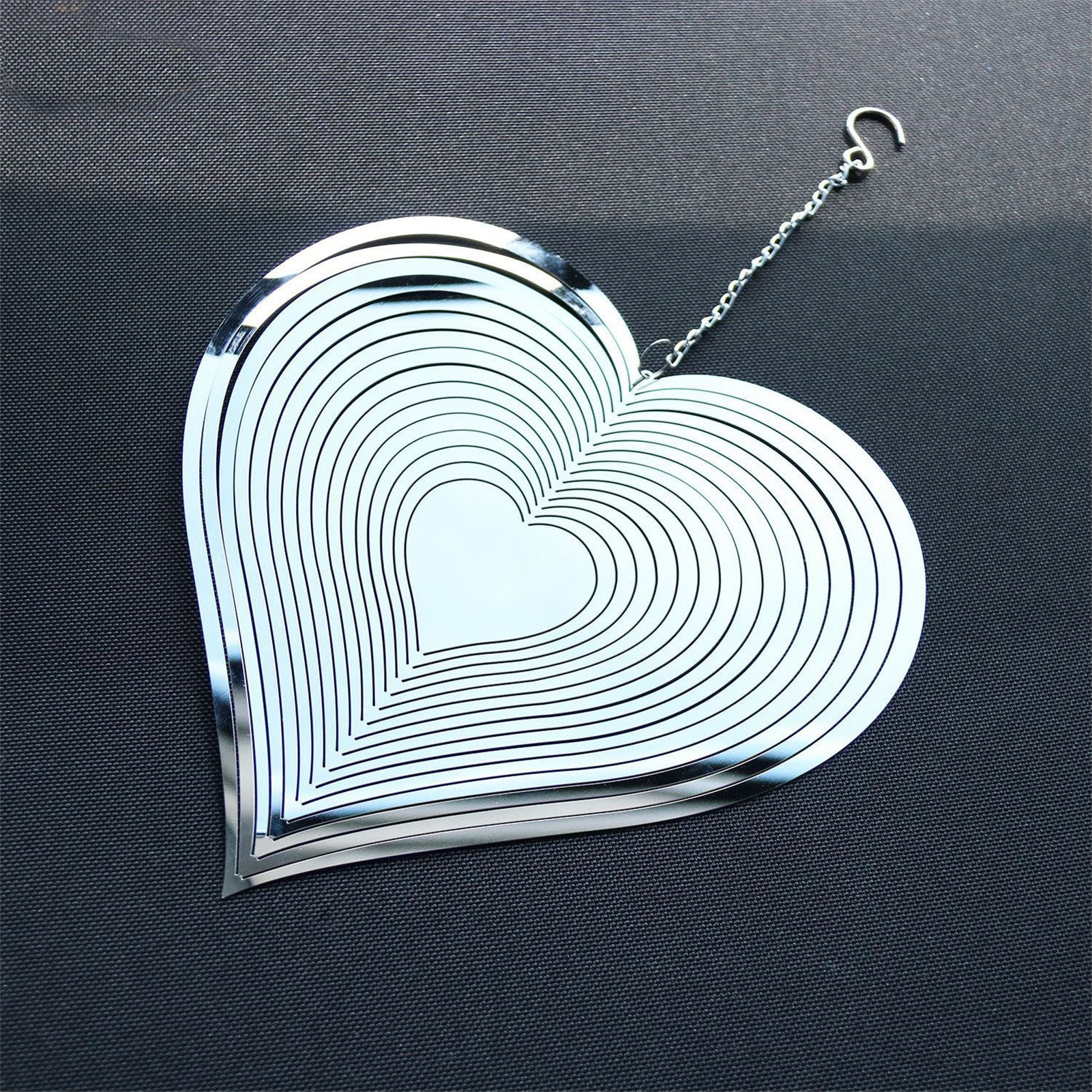 beating heart wind spinner