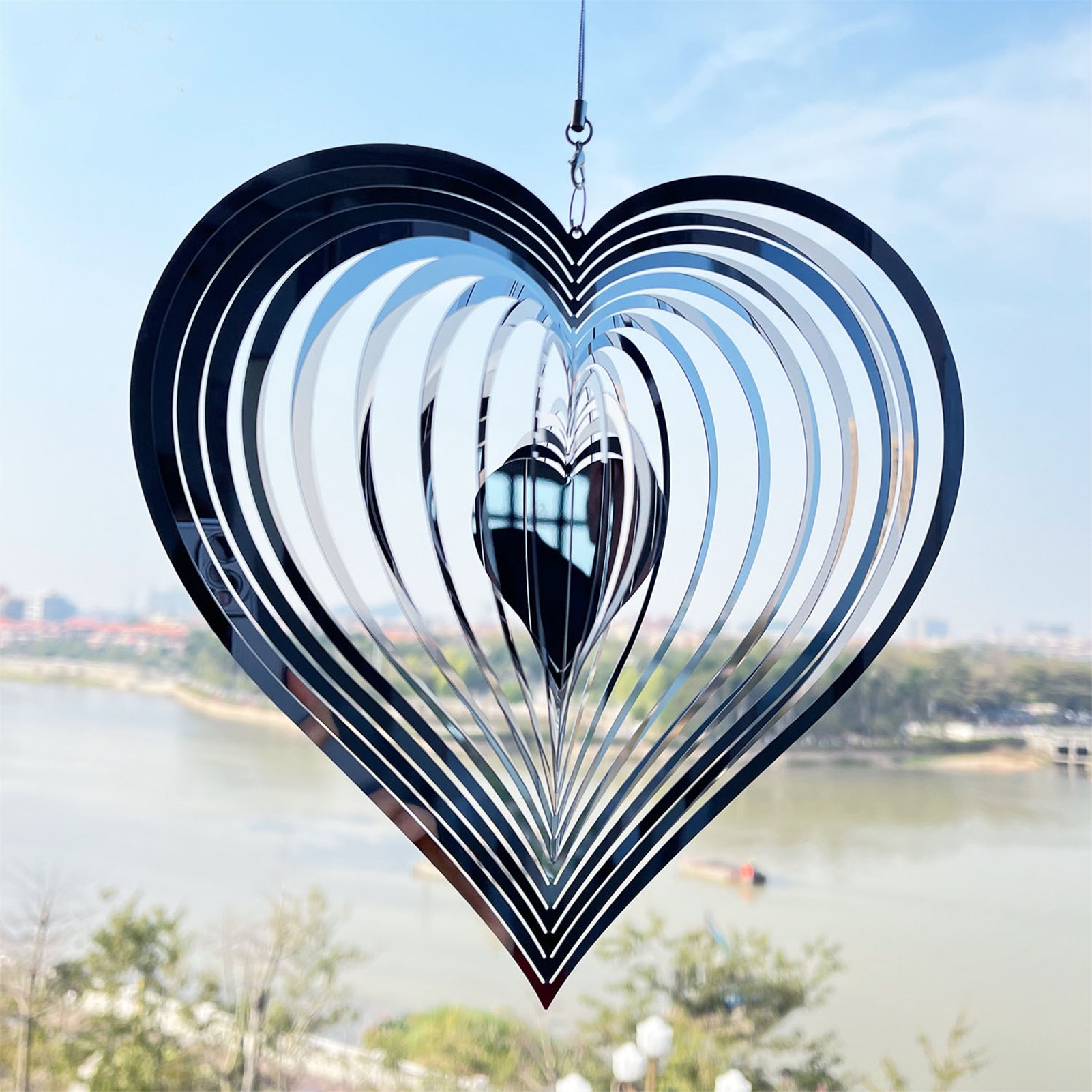 beating heart wind spinner