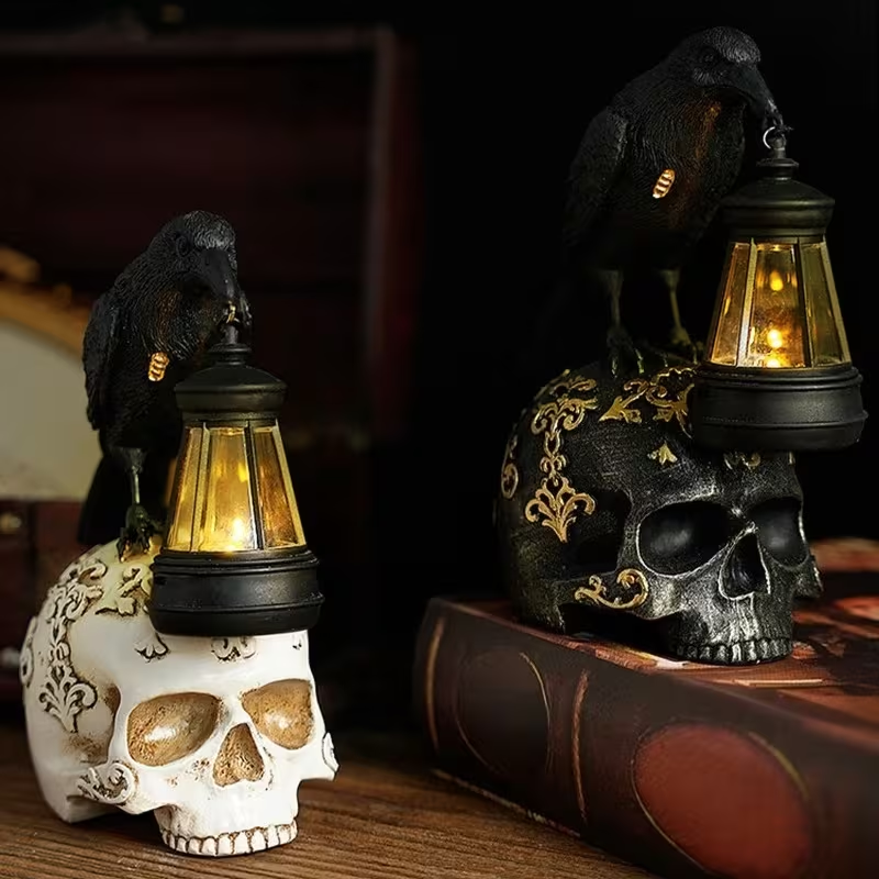 🦅 Solar Raven Skull Lantern – Gothic Halloween Outdoor Decor