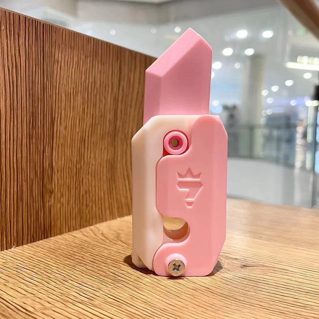 🔥2023 Hot Sale🔥3D Gravity Carrot Knife Decompression Toy