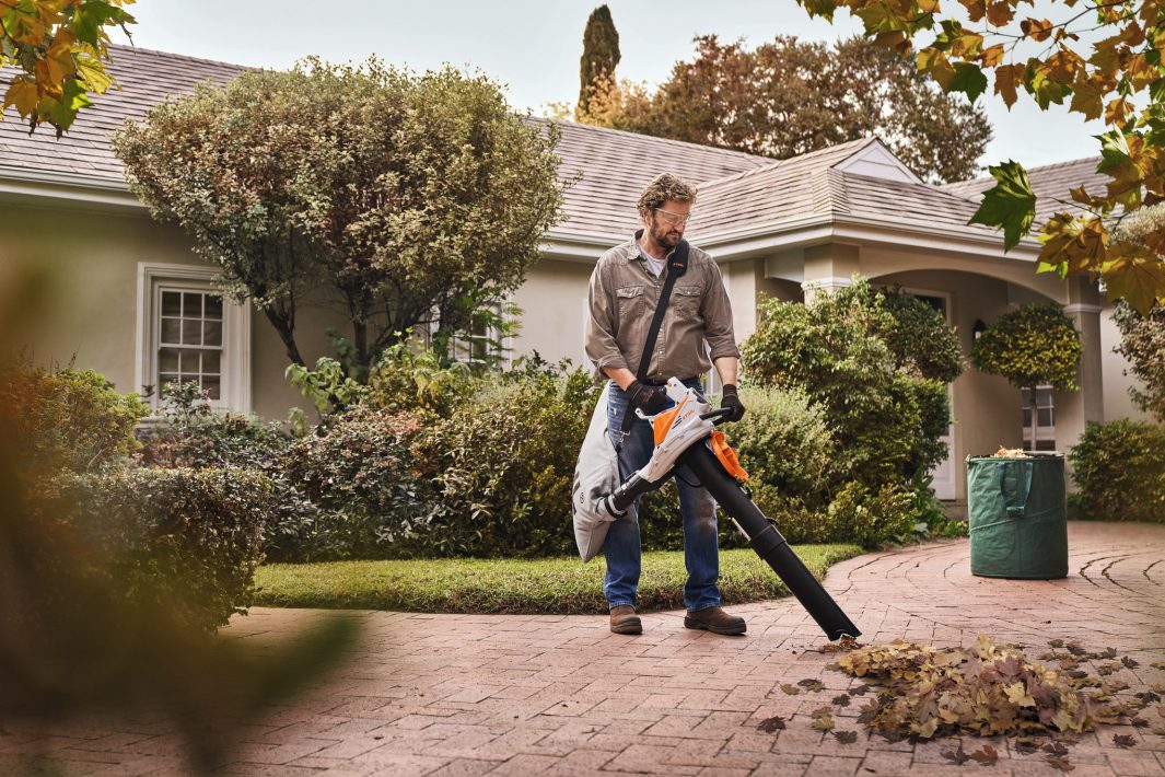 Cordless Leaf Vacuum, Blower & Mulcher – Complete Kit