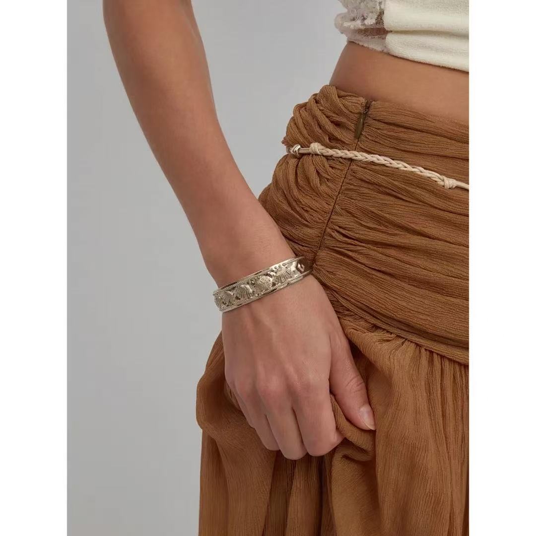 Light Luxury Bangle