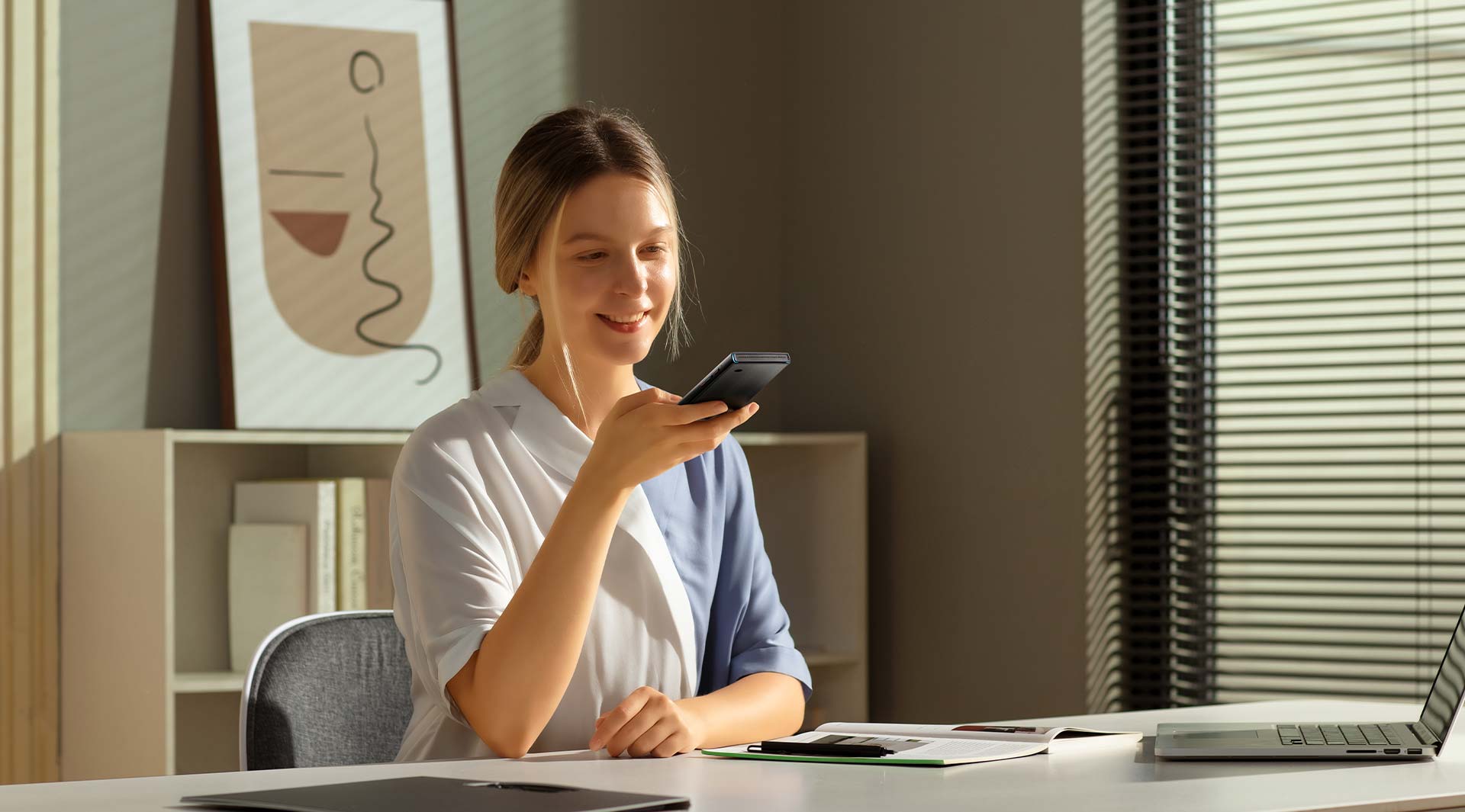 iFLYTEK voice translator office use

