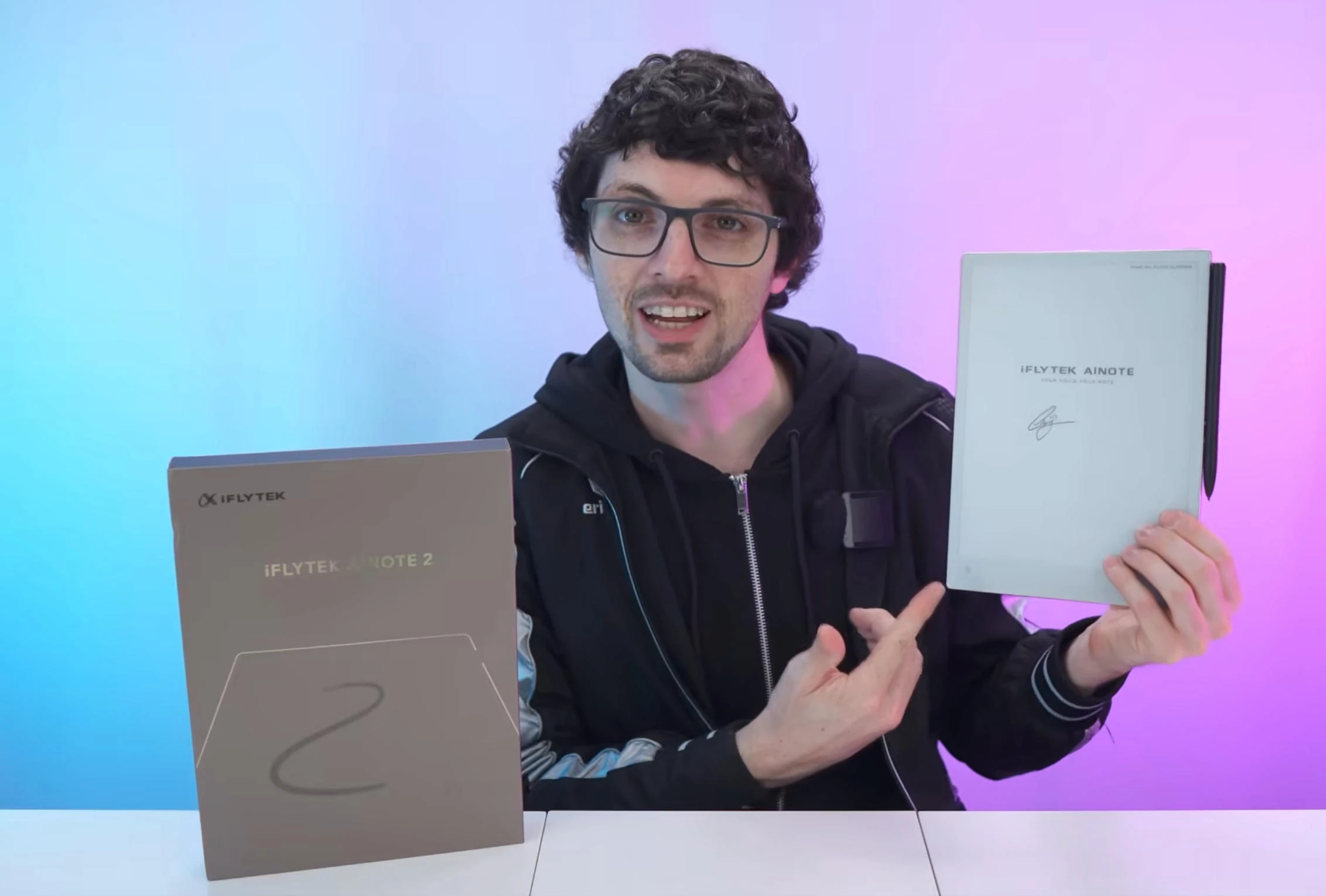 Person reviewing iFLYTEK AINOTE 2 tablet
