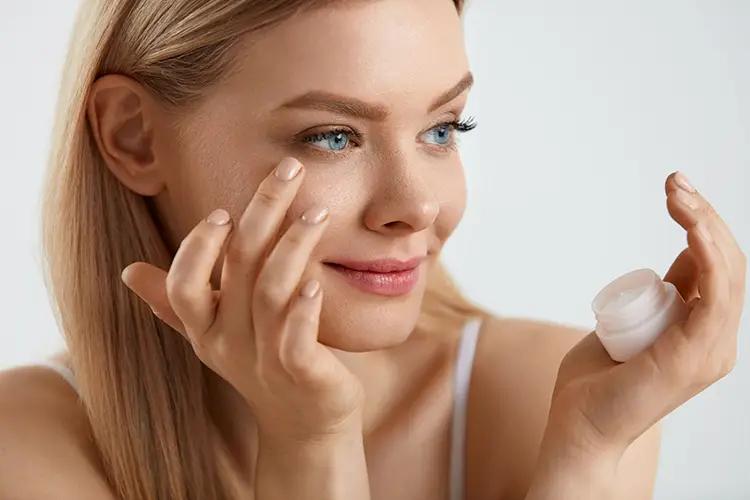 Eye Cream: When is the Ideal Age to Start? - beauty style magazine