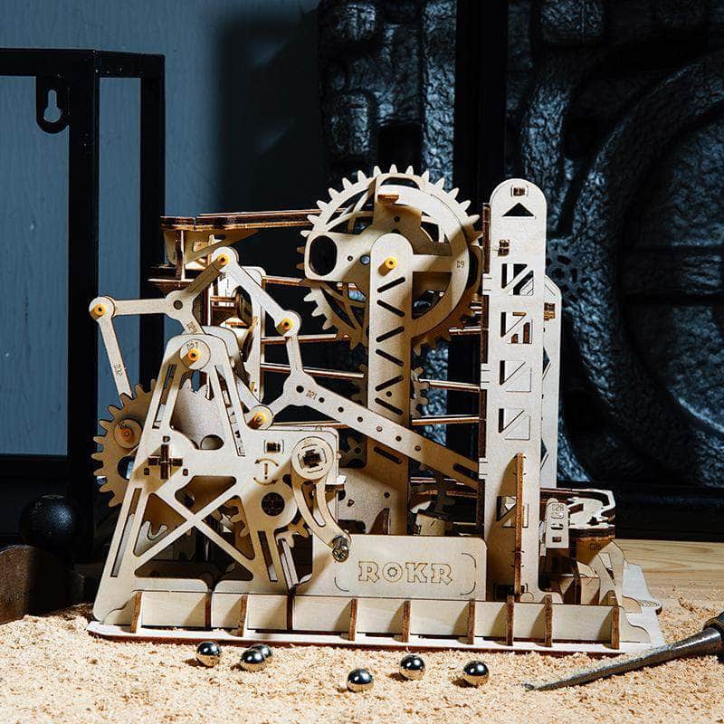 Circuito de canicas de madera con pistas curvas — LG503