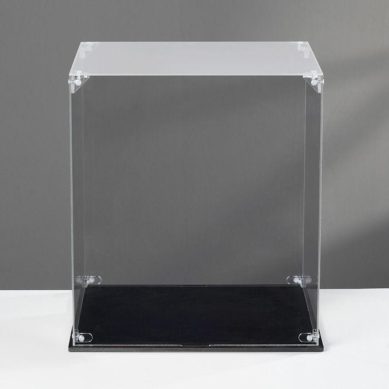 Vitrina transparente vacía con base negra — RFM04