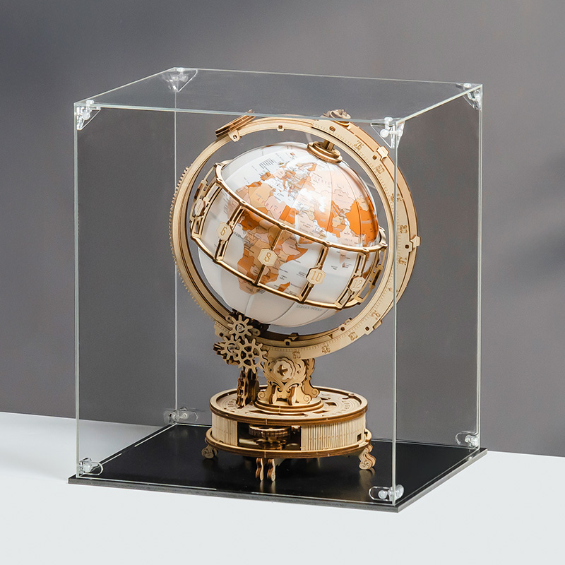 Vitrina con un globo terráqueo luminoso en su interior — RFM04