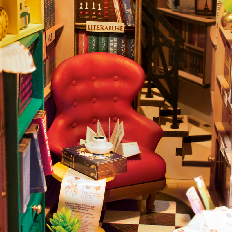 Rolife DIY Book Nook - Librairie TGB07 chaise de lecture et étagère détail gros plan