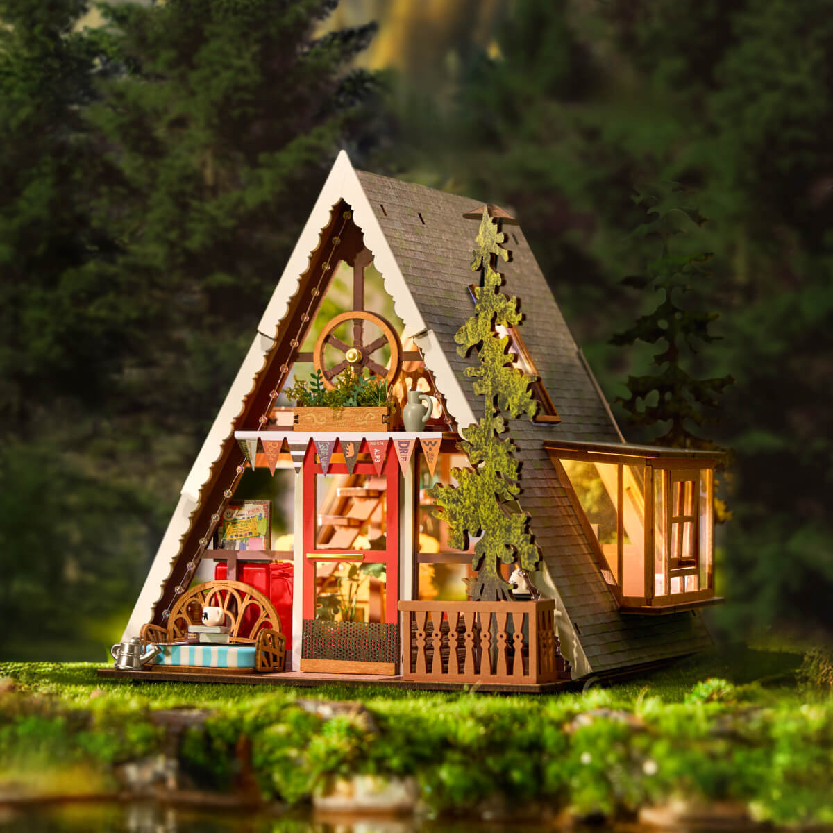 Maison miniature Rolife A-Frame Cabin DG181 dans une scène forestière