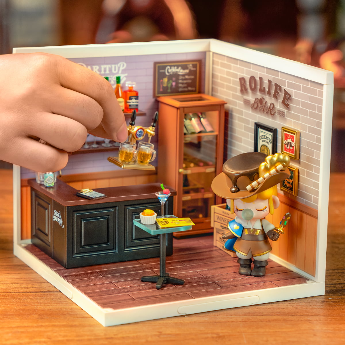 Rolife Leisurely Cheers Bar Super Creator Miniature House DW012 galerie image 3