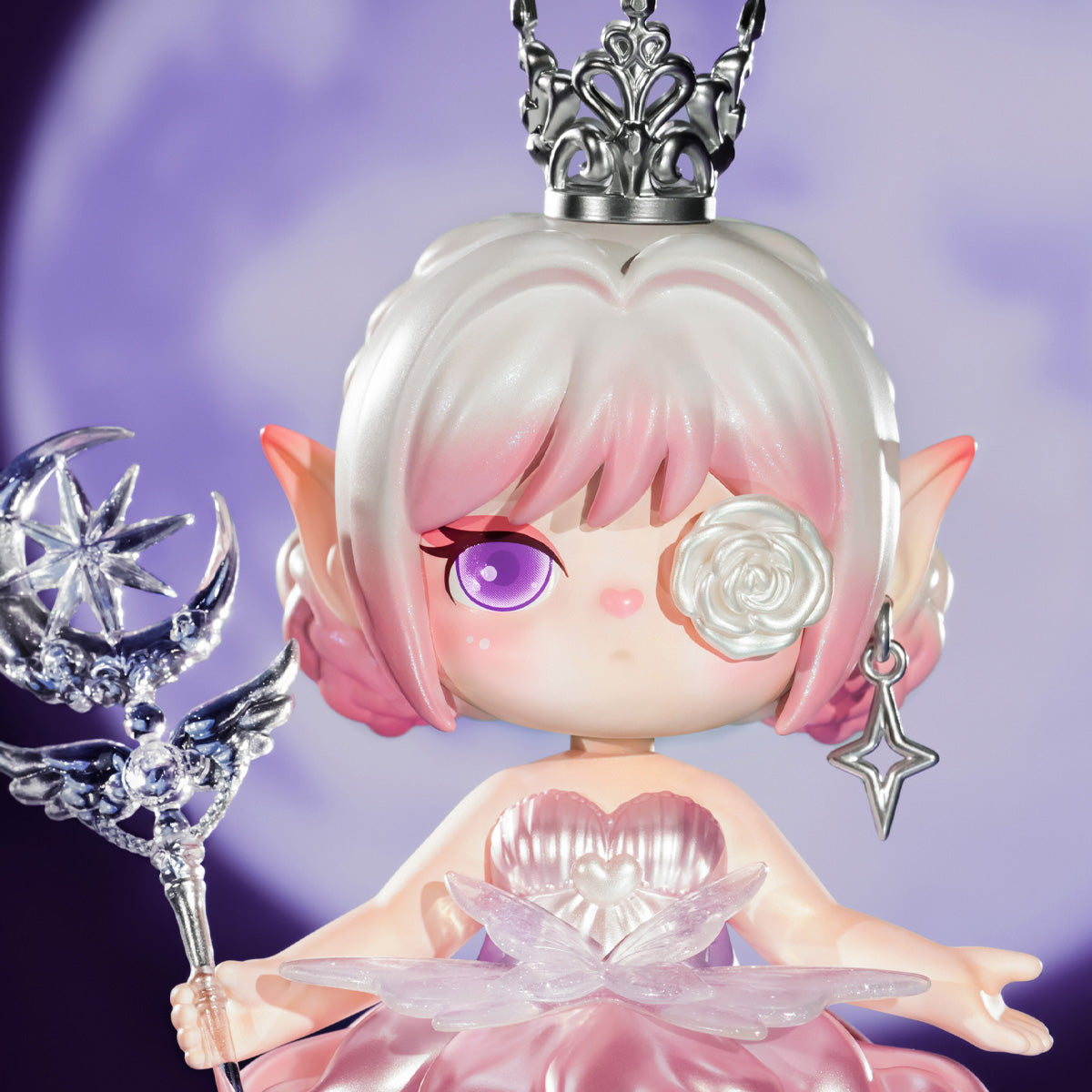 Suri Magic Princess S011 gros plan sur le cache-?il rose et les détails du visage