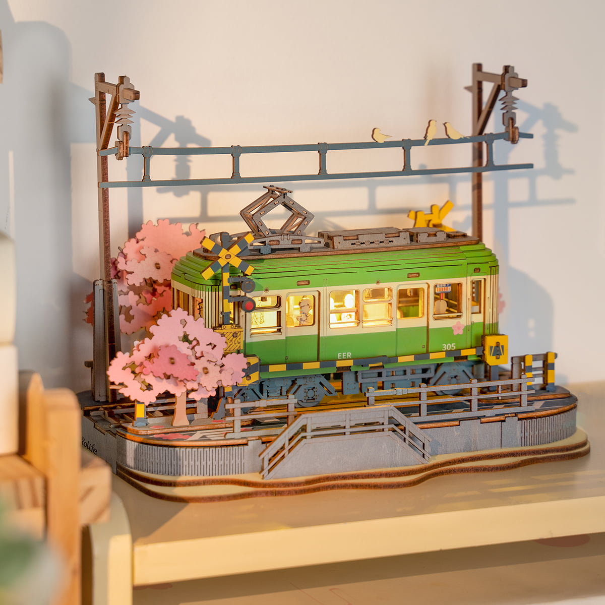 Rolife 3D-Holzpuzzle – Sakura Journey TGS02, Galeriebild 1