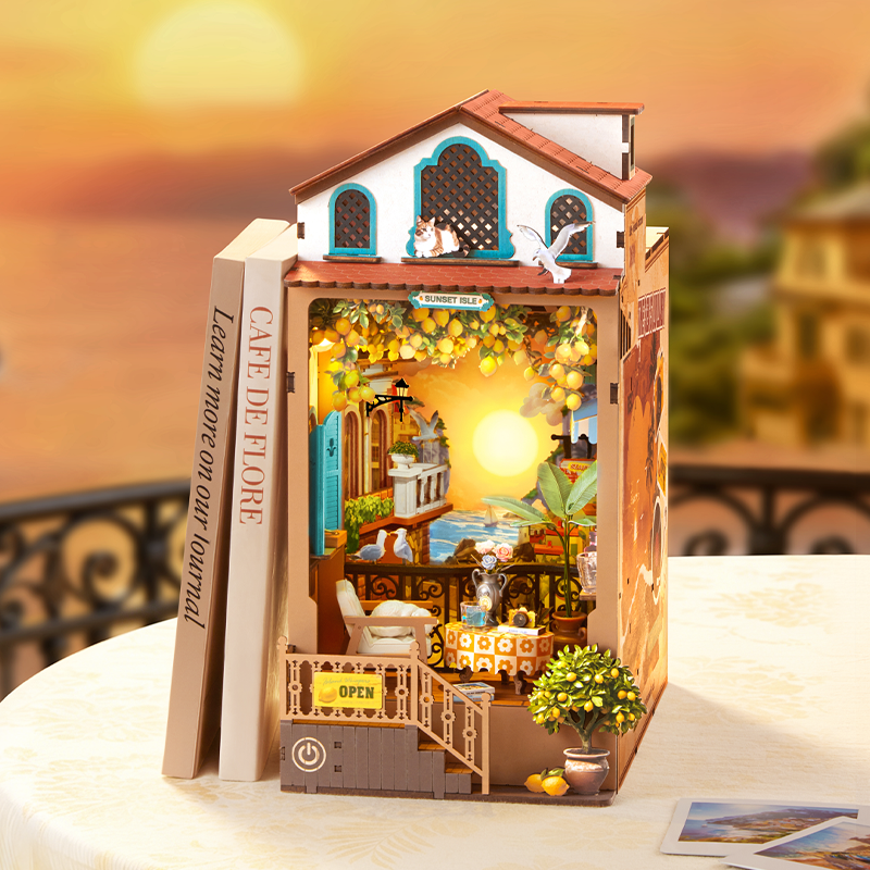 Rolife DIY Book Nook Kit – Sunset Isle TGB18