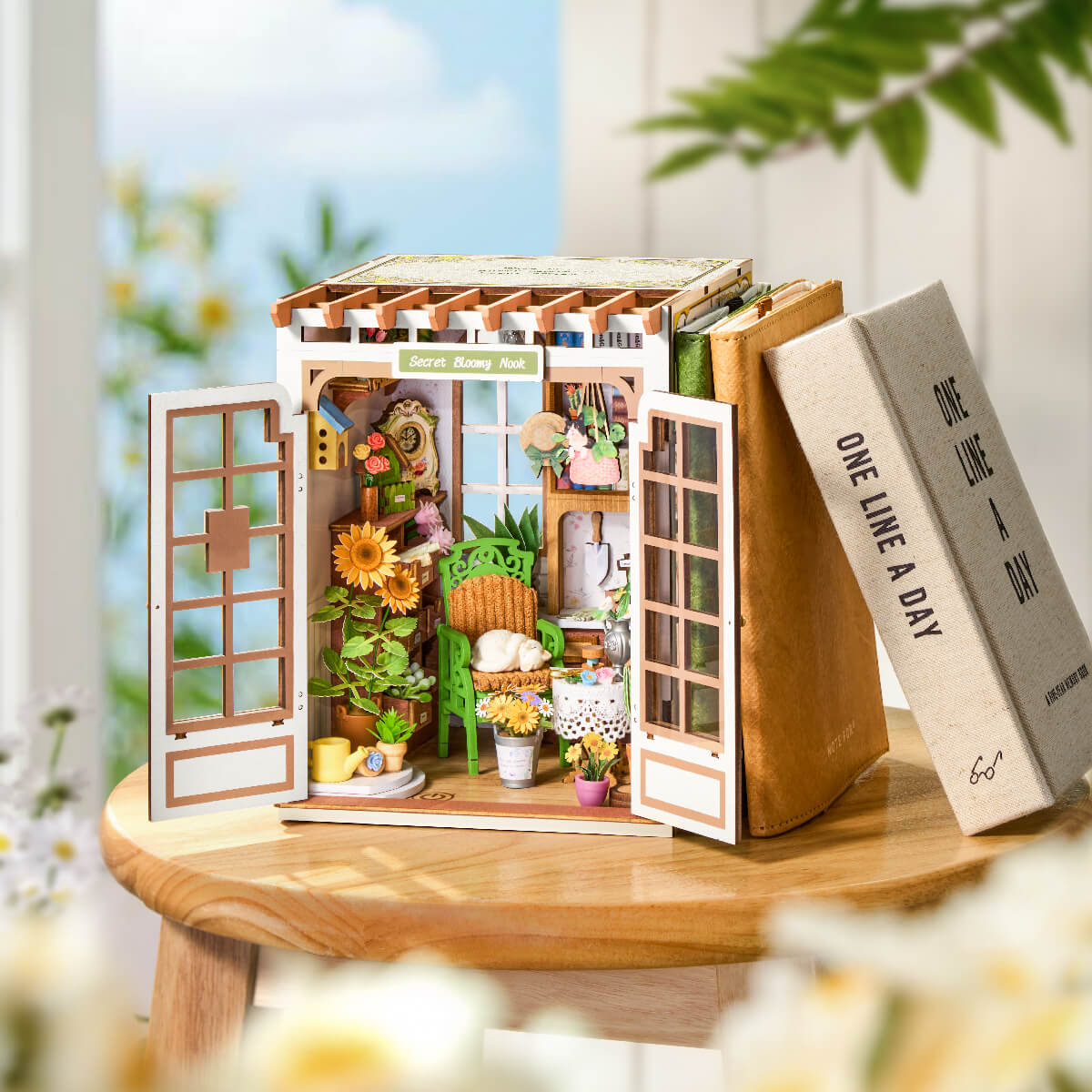 Rolife DIY Book Nook – Secret Bloomy Nook TGE04