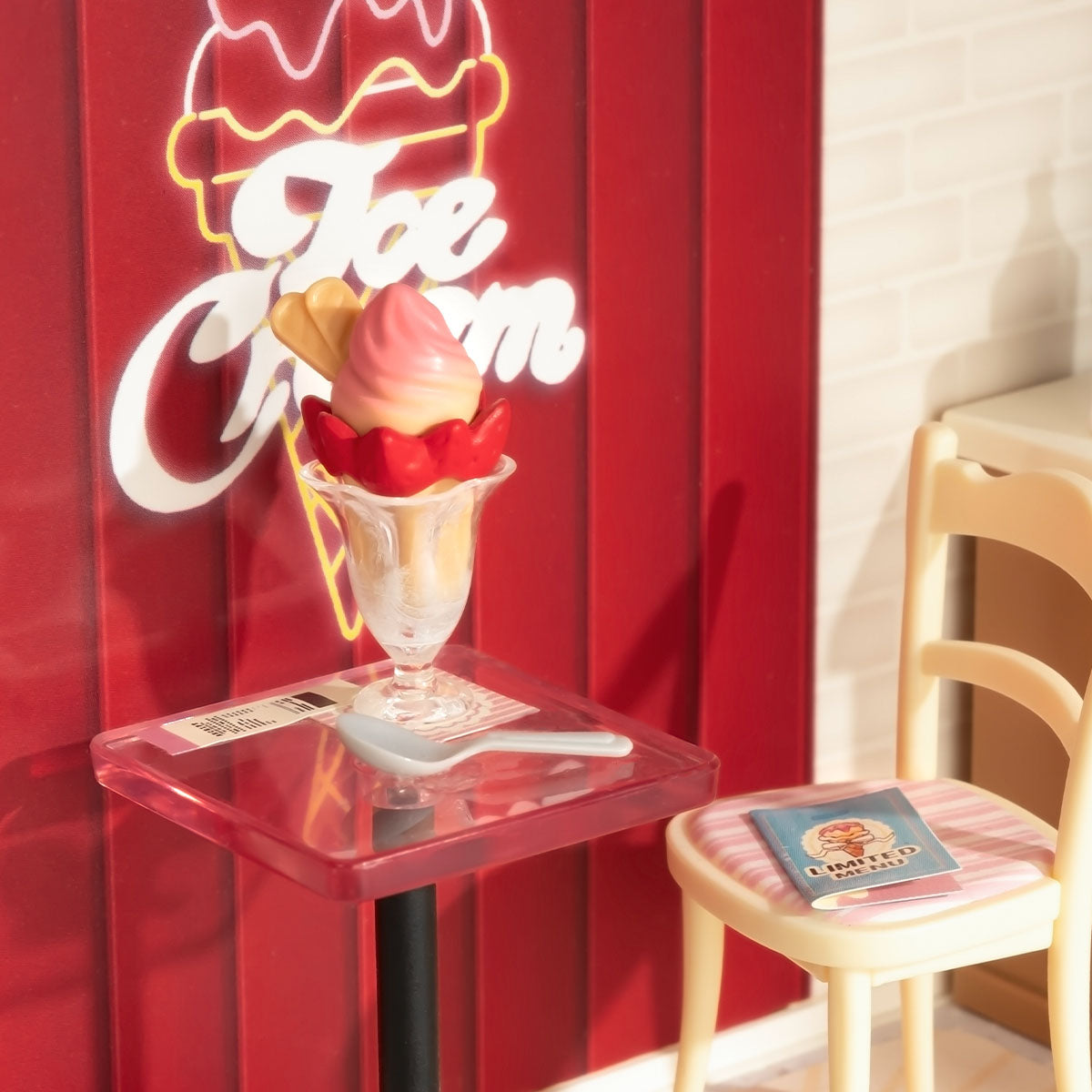 Rolife Super Creator Miniaturhaus – Flavorful Ice Cream DW018B
