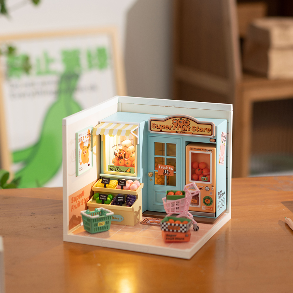 Rolife Super Fruit Store Super Creator Miniatuurhuis DW003 verlichte winkelpui vanuit een andere hoek