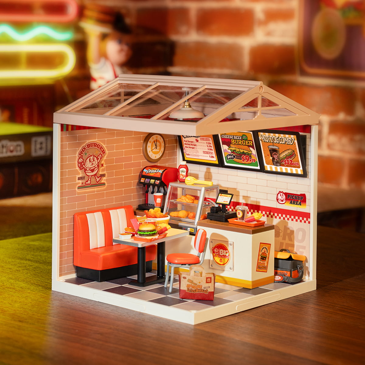 Rolife Yum Yum Burgers Super Creator Miniature House DW010 galerijafbeelding 1