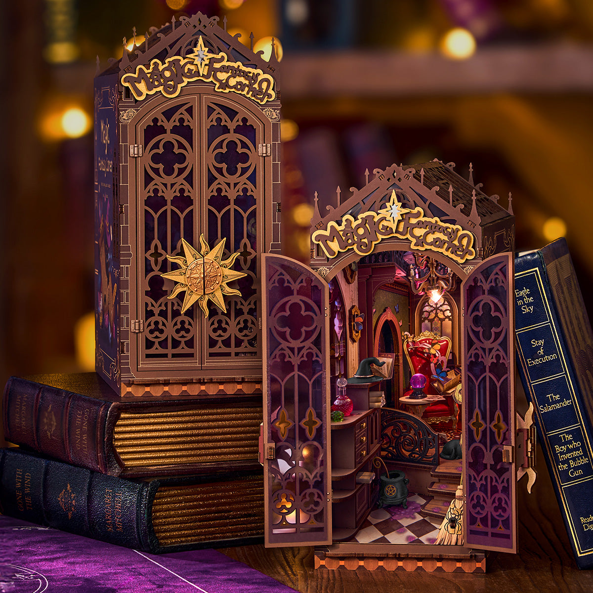 Rolife Magic Fantasy Corner TGB14 boekenhoekje in een warme tafelscène