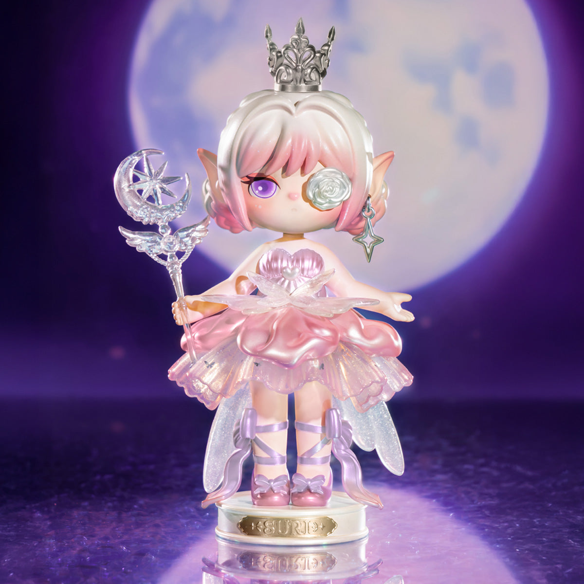 Suri Magic Princess S011 maanverlichte weergavescène met de volledige figuur