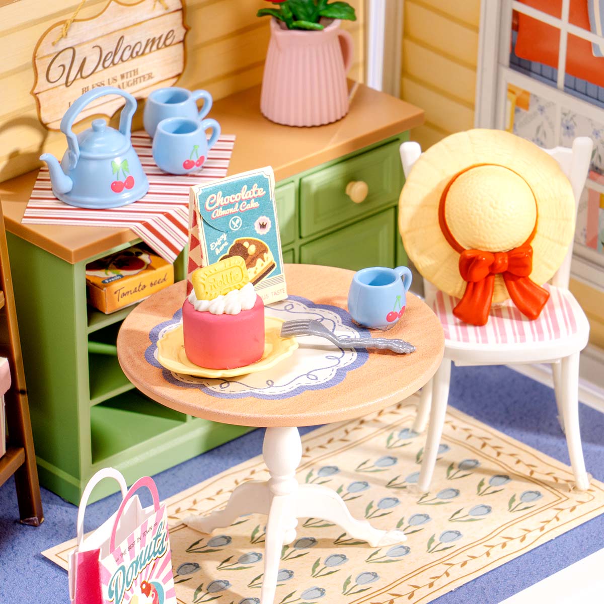 Sunshine Sip Porch DWS07B close-up van de theetafel, taart en stoeldetails