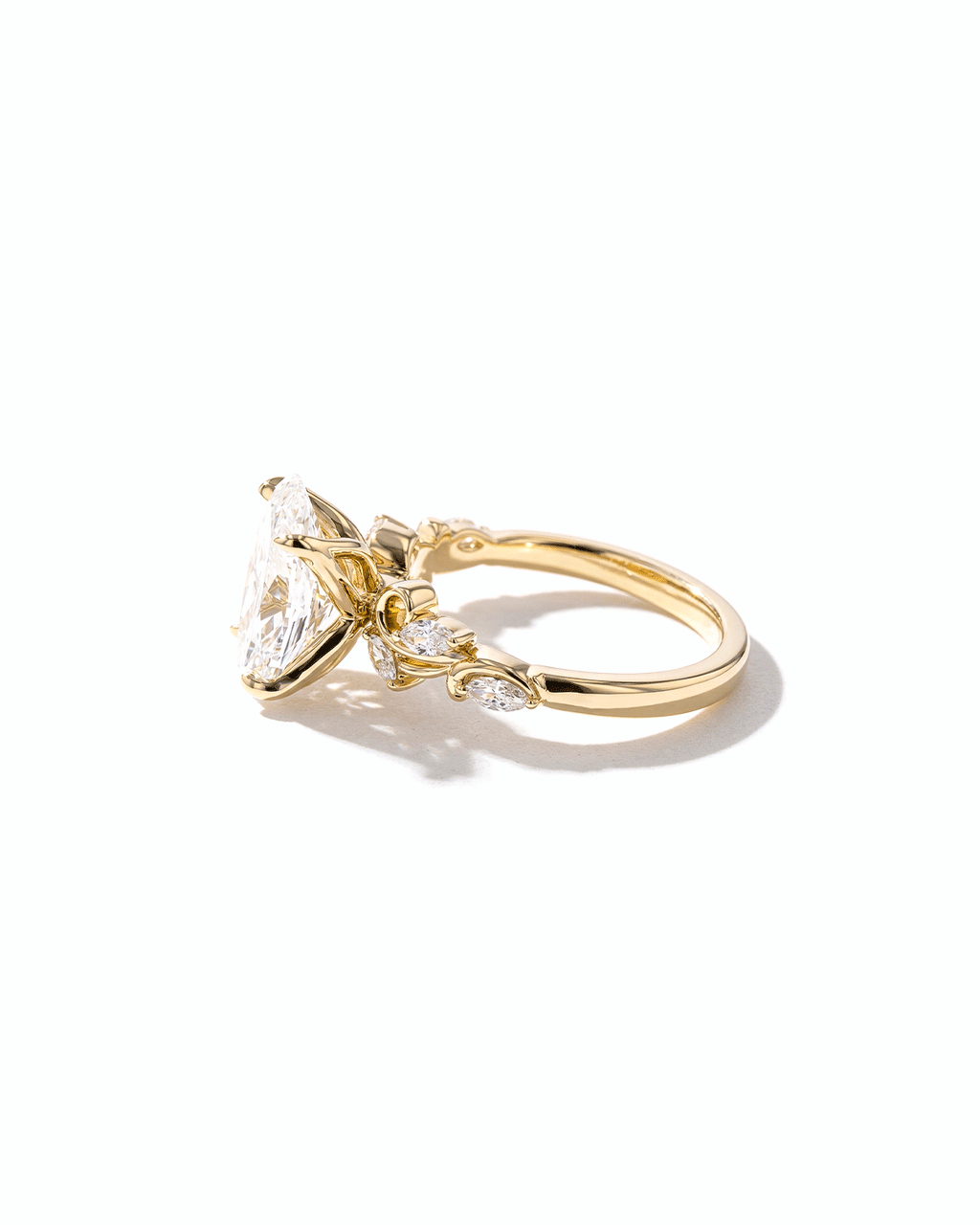 18K 3ct D-VVS Oval Cut Lab-grown Diamond Ring Engagement Ring Wedding Ring
