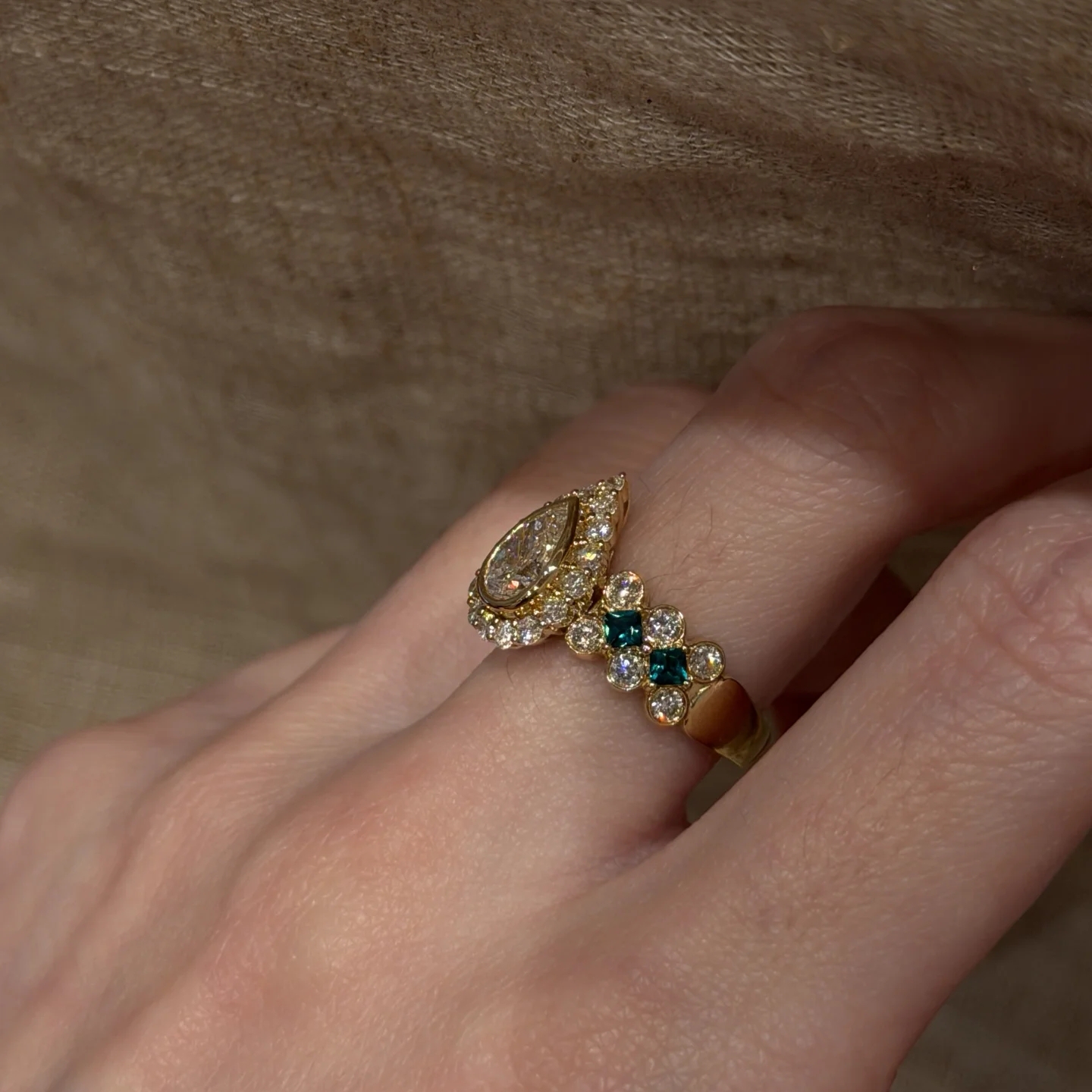 18K 2CT D-VVS Lab-grown Diamond Ring Vintage Diamond Ring