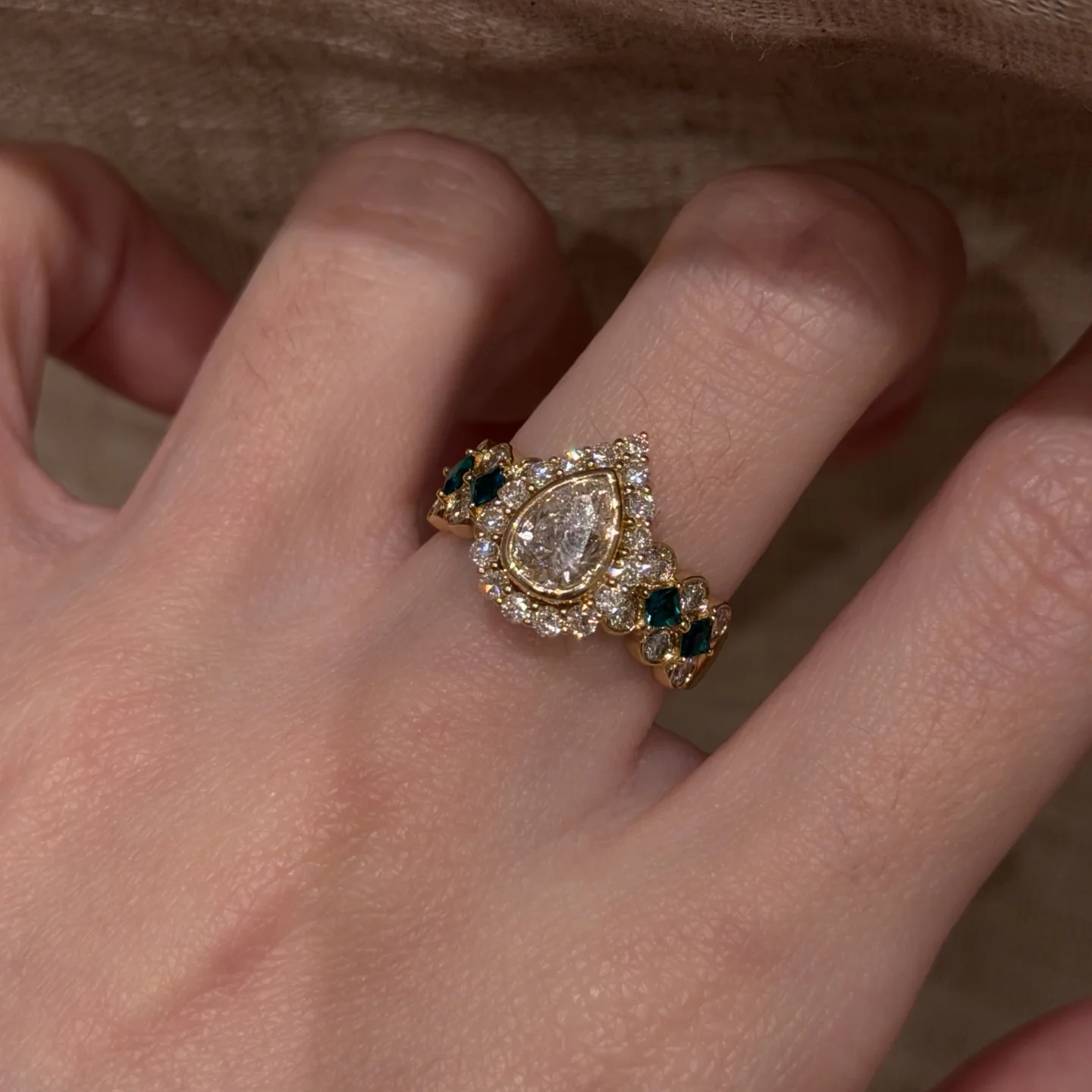 18K 2CT D-VVS Lab-grown Diamond Ring Vintage Diamond Ring