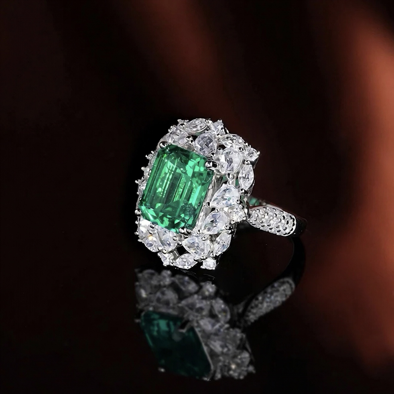 18K 4.2CT D-VVS Lab Grown Green Diamond Ring Emerald Cut Engagement Ring for Her