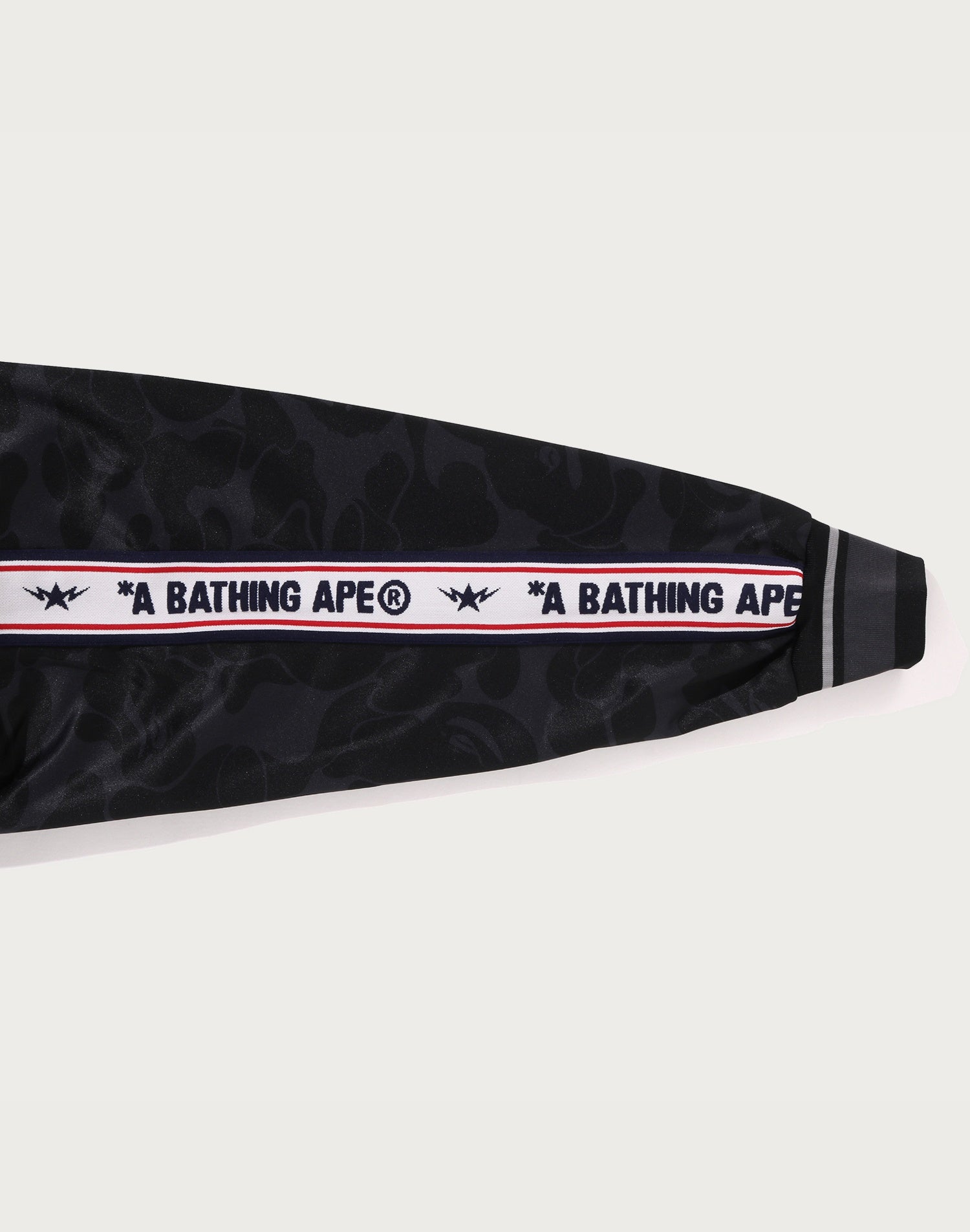 BAPE MENS SOLID CAMO RELAXED FIT SHARK FULL ZIP HOODIE JACKET