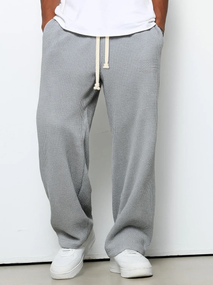 Men Can’t Get Enough of These Cozy Cashmere Pants