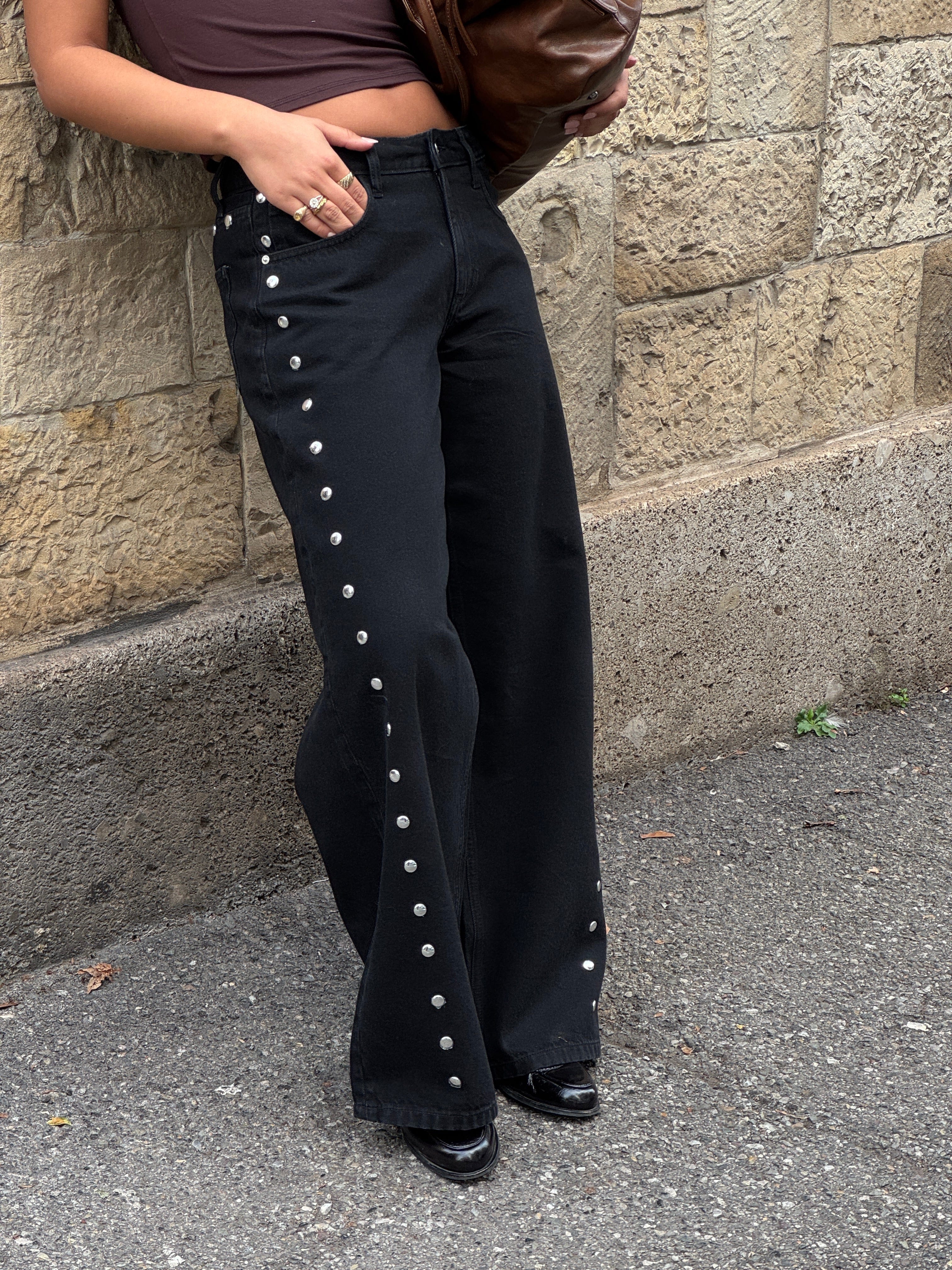 Gyda studded loose jeans - Black