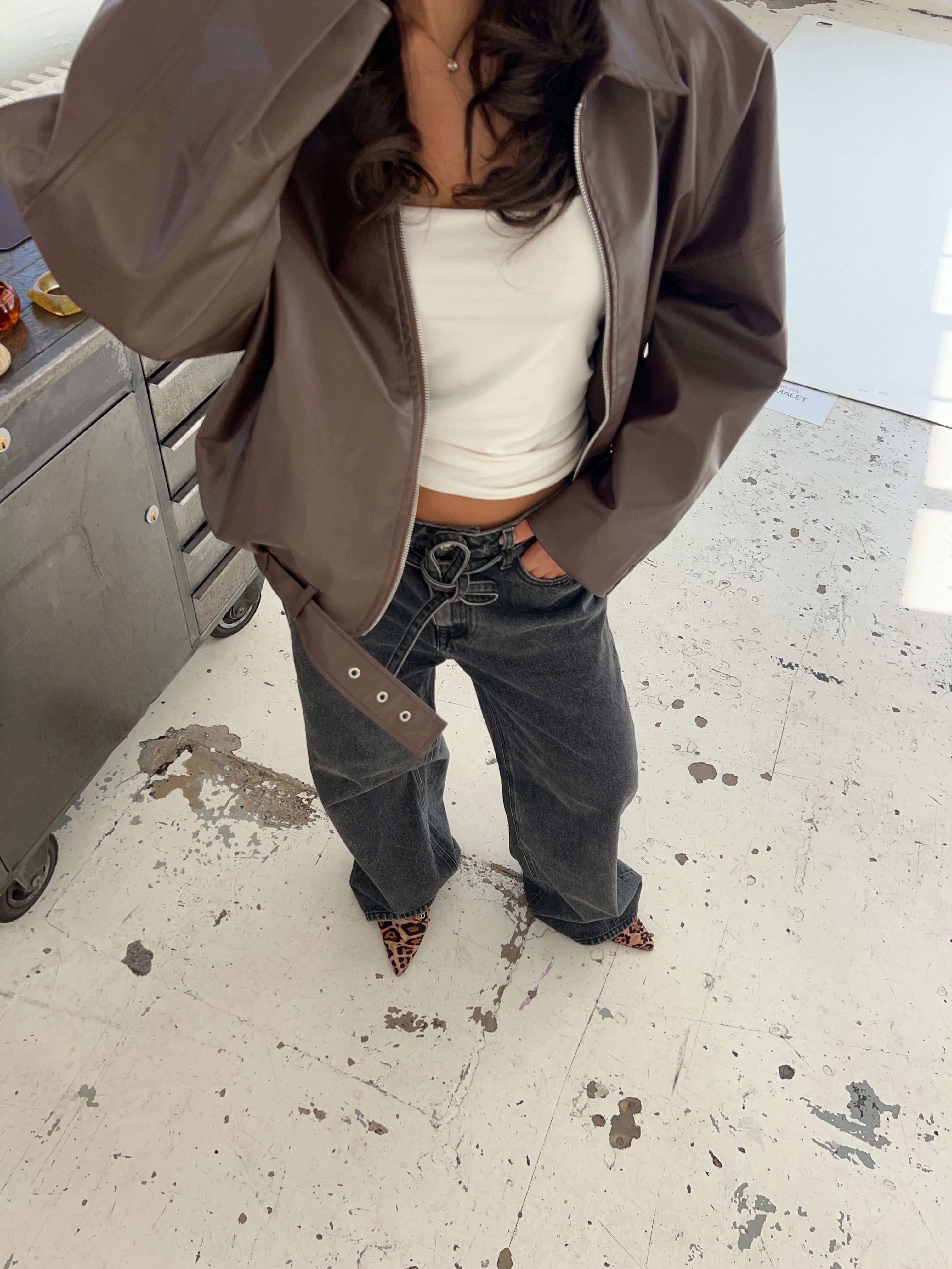 Tova buckle pu jacket â Dark brown