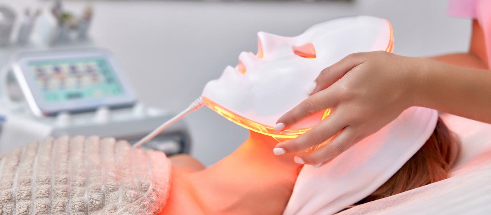 LED Face Masks in the UK for Glow and Anti-Aging
