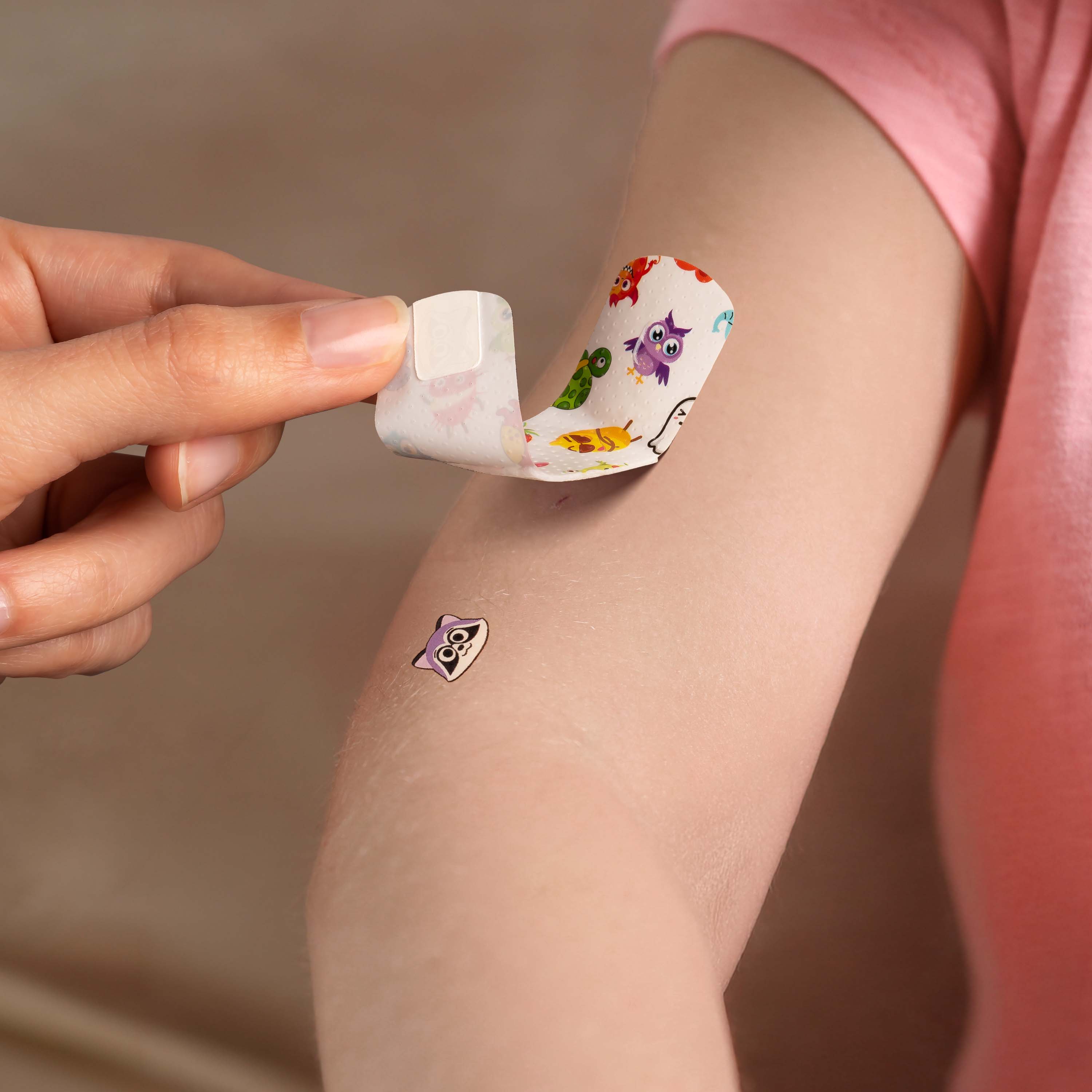 Brandage adhesive bandages: Single Pack