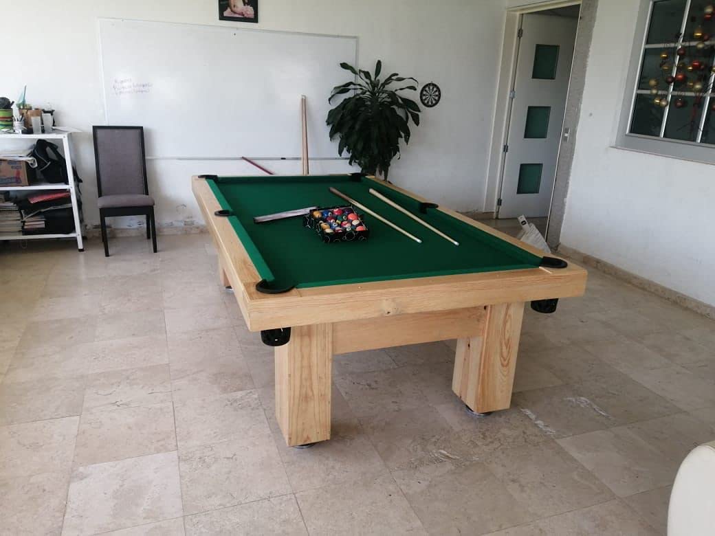 MESA DE BILLAR PROFESIONAL PARA CASA O NEGOCIO. USO RUDO MADERA 100% PINO (PAÑO ROJO)