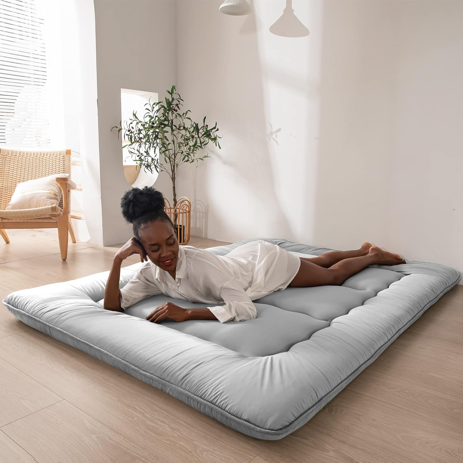 MAXYOYO - Puf plegable para sofá, cama, colchón de piso para adultos, extra grueso, 6 pliegues, sofá para recámara, sala de estar, beige, 135 x 240 cm