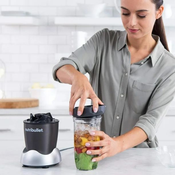 Licuadora NutriBullet ZNB30100Z Pro 1000 Personal 32 oz Gris Claro