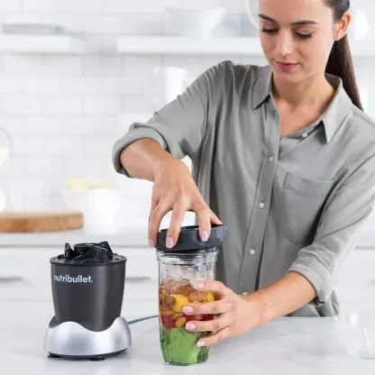 Licuadora NutriBullet ZNB30100Z Pro 1000 Personal 32 oz Gris Claro