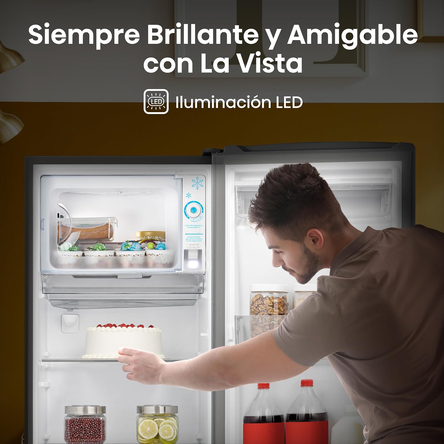 Refrigerador Hisense de 173 L con Congelador Interno, Dispensador de Agua, Iluminación LED y Deshielo Semiautomático
