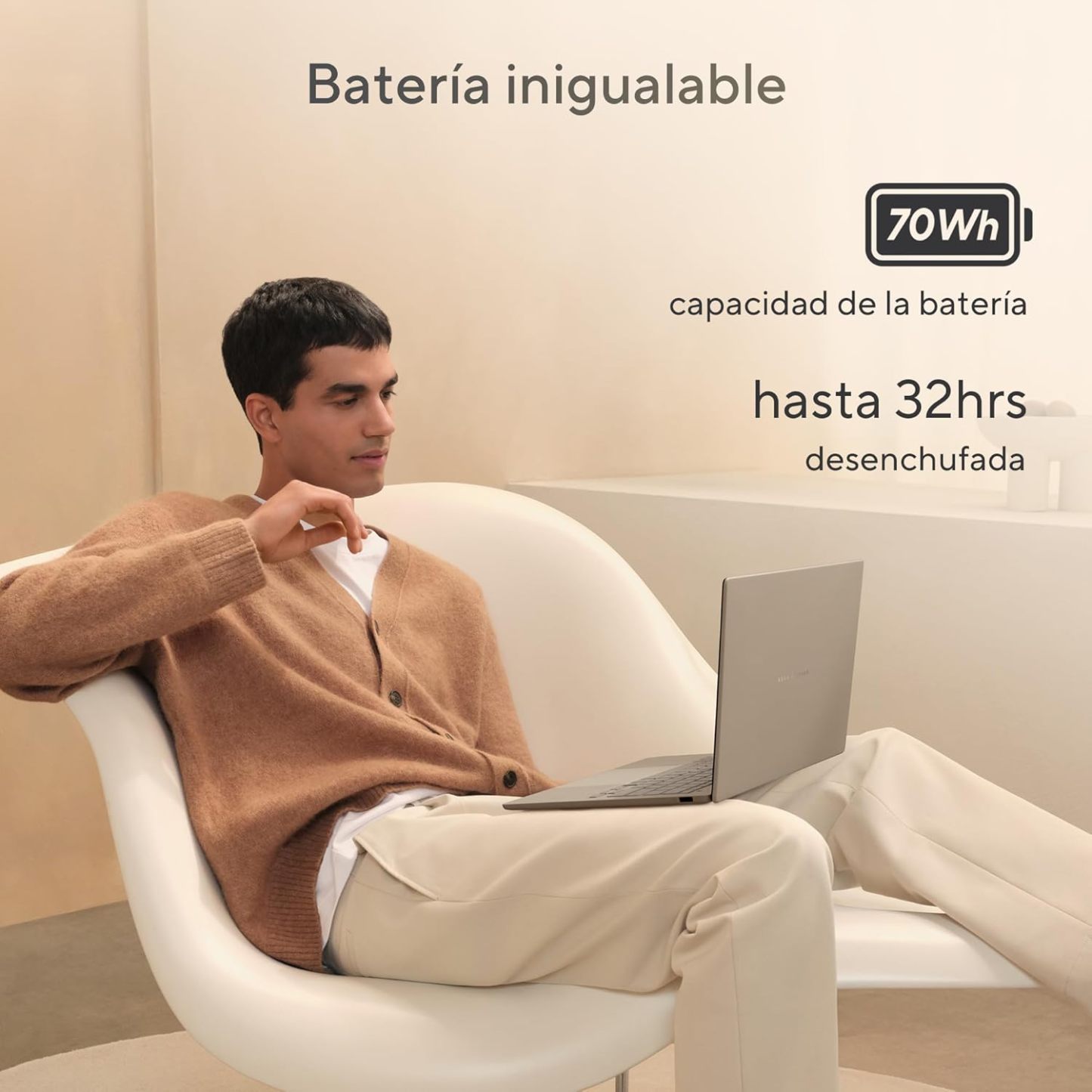 ASUS Laptop Zenbook A14/14 OLED/Snapdragon X X1 26 100/NPU hasta 45 TOPS/16GB RAM/512GB SSD/Cámara FHD con IR/Teclado Retroiluminado en Español/Funda(Garantía y Servicio en México)