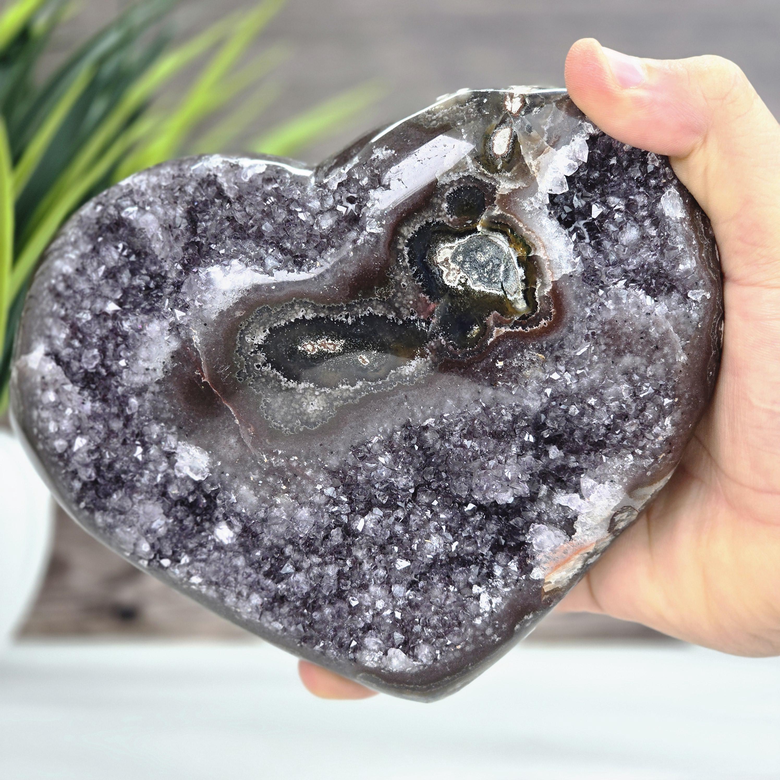 Amethyst Druzy Heart on Metal Stand