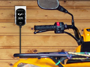 off season battery maintenance tool with reverse hookup protection multi stage smart charge