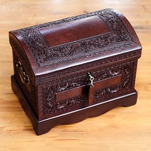 Novica Handmade Womens Col Leather Wood Jewelry Box Hecha a mano De las mujeres Cuero Madera Joyero