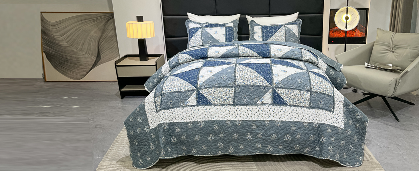 Floral Patchwork Quilt Set