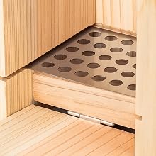bird house with metal floor, drain holes, gnats, blowfly larvae, sloped floor