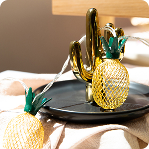 pineapple string lights 2