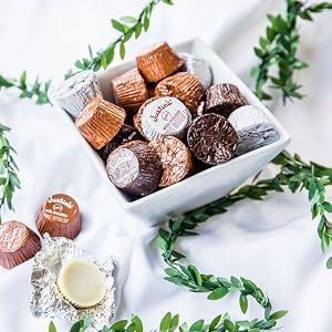 justins mini dark milk and white chocolate cups